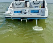 swim up seat 2.jpg