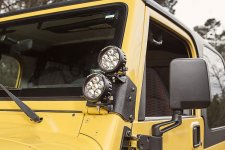 Rugged Ridge TJ Dual A-Pillar Light Mount - Closeup.jpg