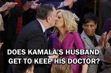 emhoff-biden-kiss-42A1.jpg