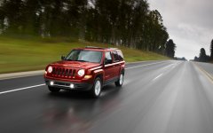 2012-jeep-patriot-red-front-left-view.jpg